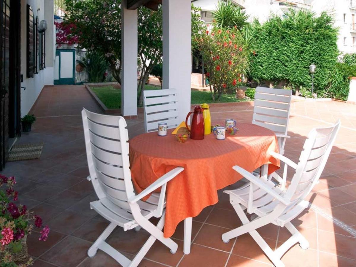 B&B Hibiscus Agropoli Buitenkant foto